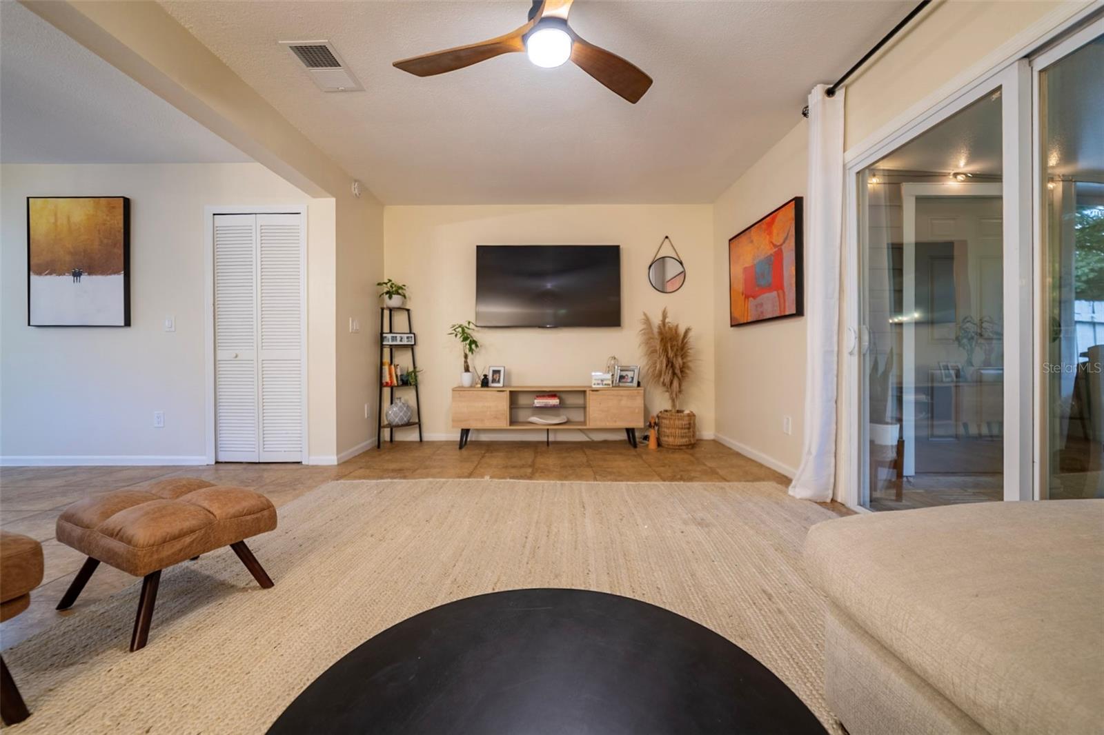 Image 11 of 34 For 4451 Brook Hollow Circle
