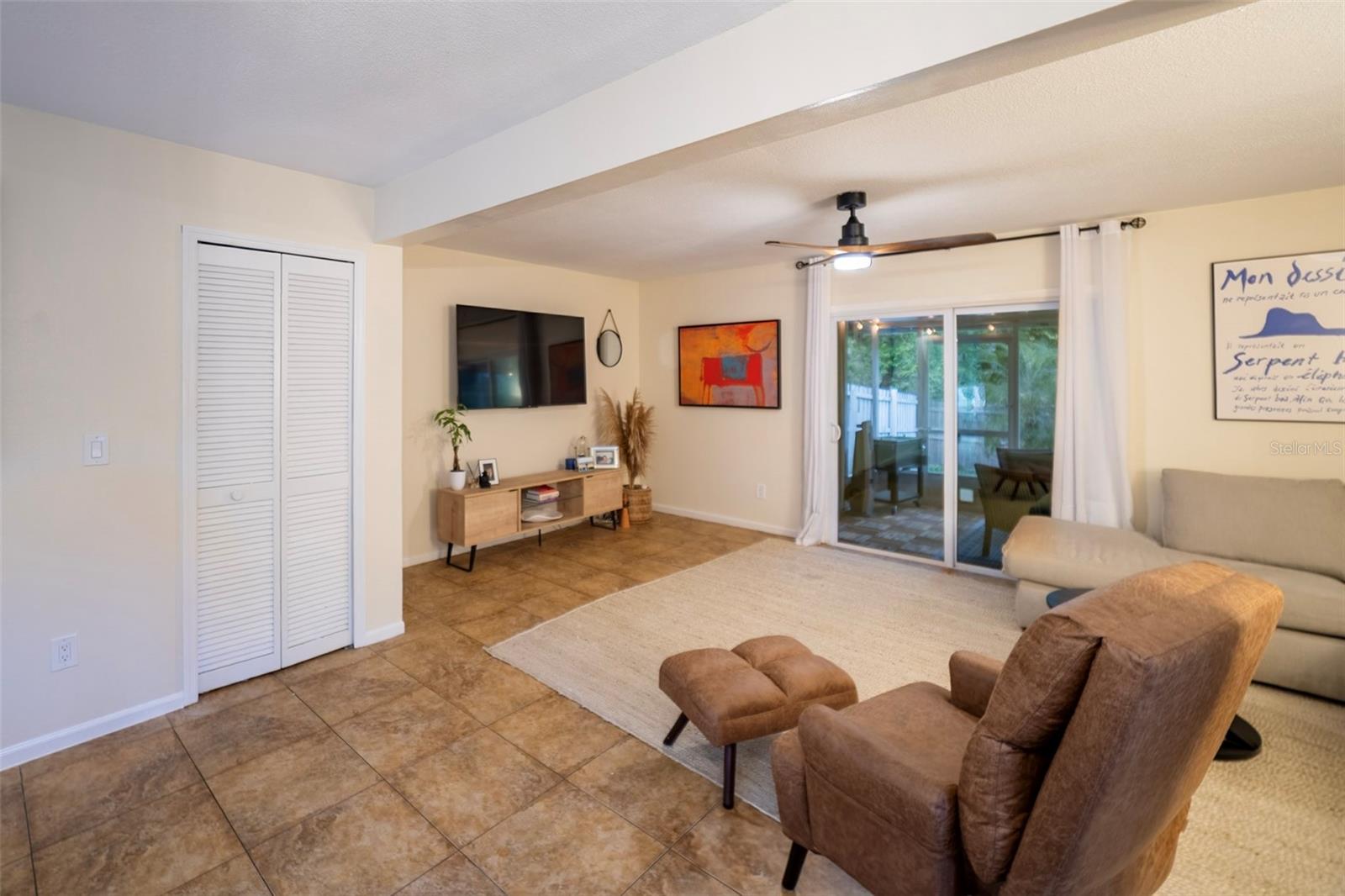 Image 12 of 34 For 4451 Brook Hollow Circle