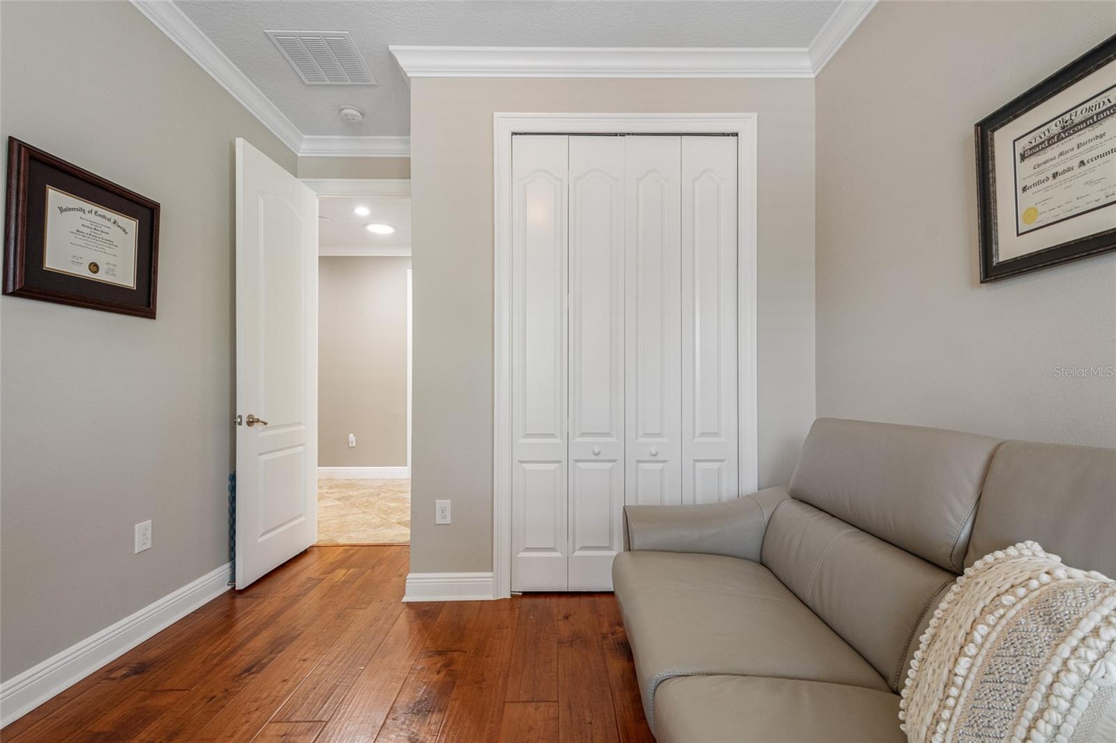 Image 14 of 80 For 9405 Bordet Court