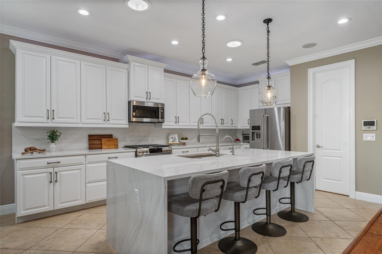 Image 29 of 80 For 9405 Bordet Court