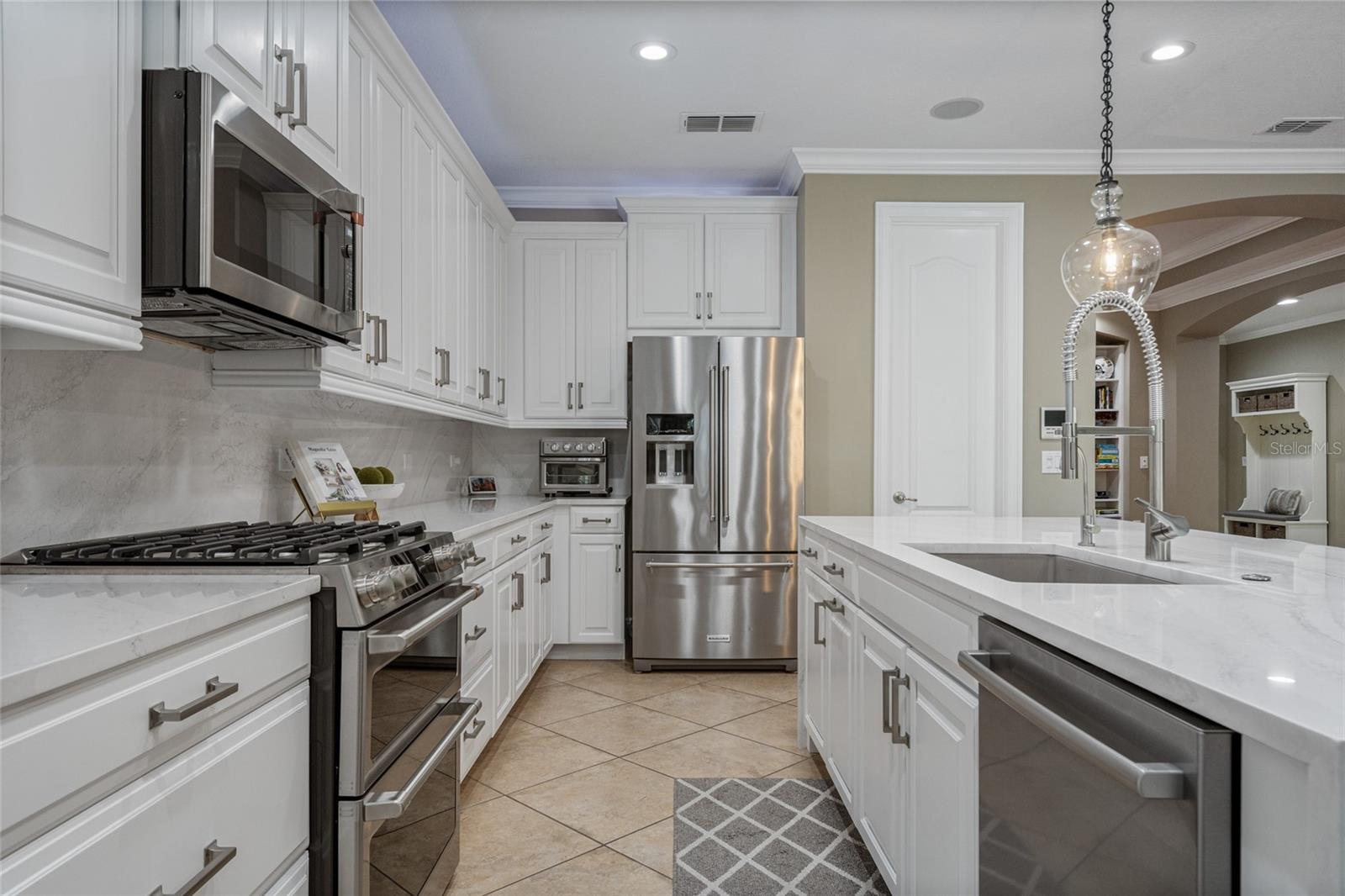 Image 30 of 80 For 9405 Bordet Court