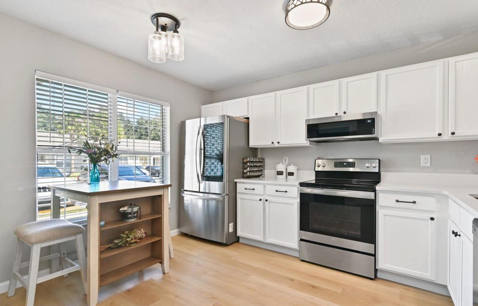 Image 7 of 11 For 2112 Cypress Bay Boulevard
