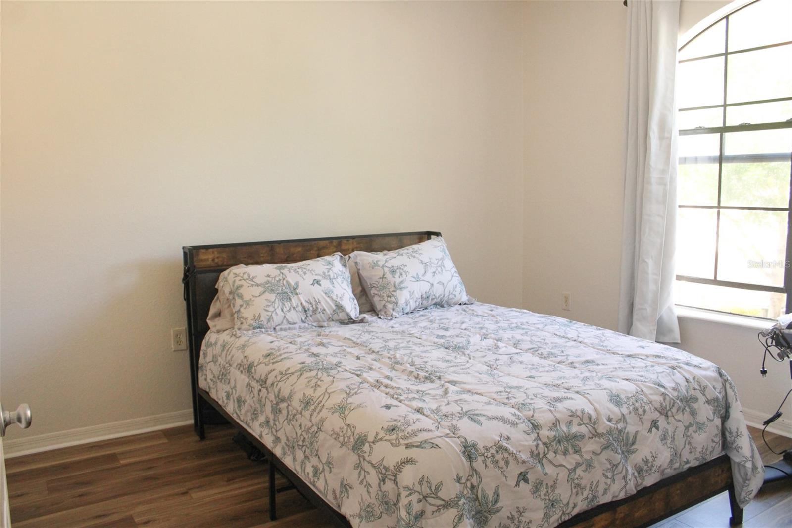 Image 6 of 14 For 6117 Metrowest Boulevard 106