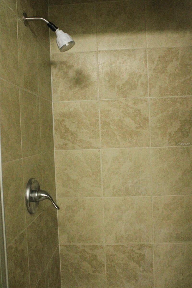 Image 8 of 14 For 6117 Metrowest Boulevard 106