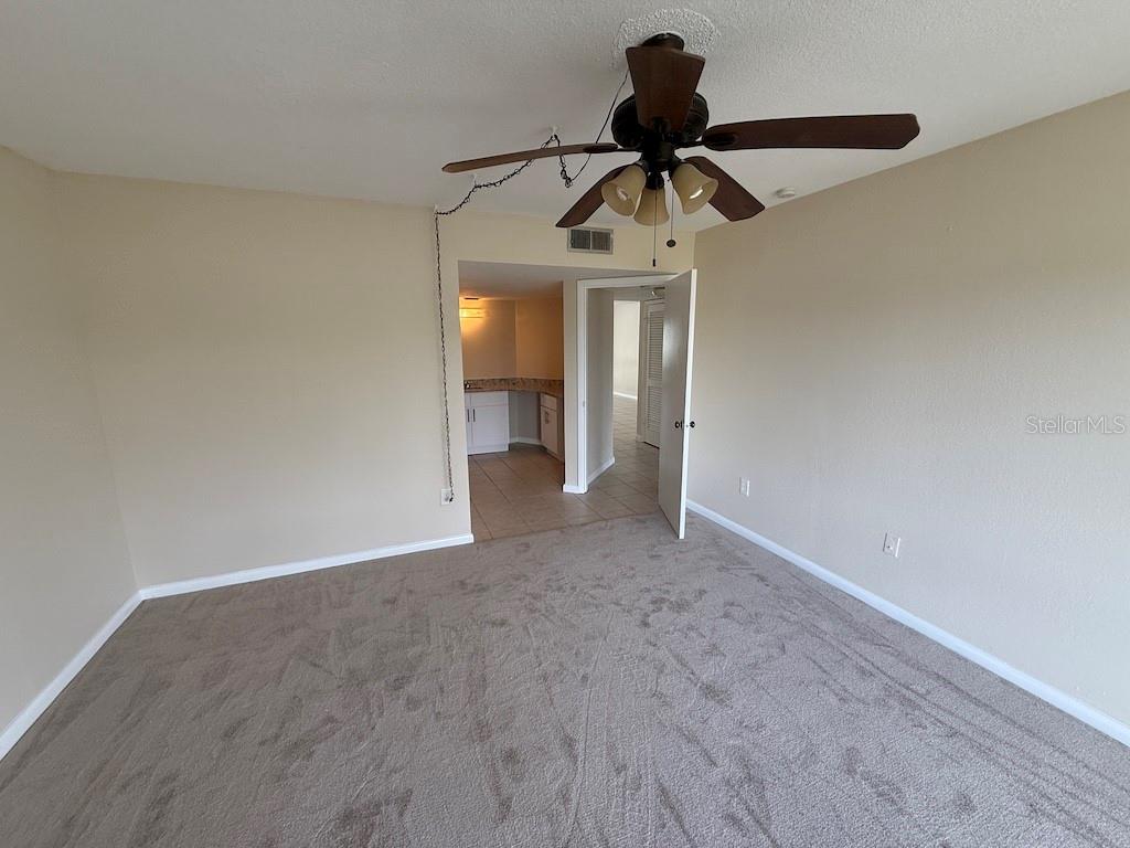 Image 8 of 16 For 4328 Aqua Vista Drive B