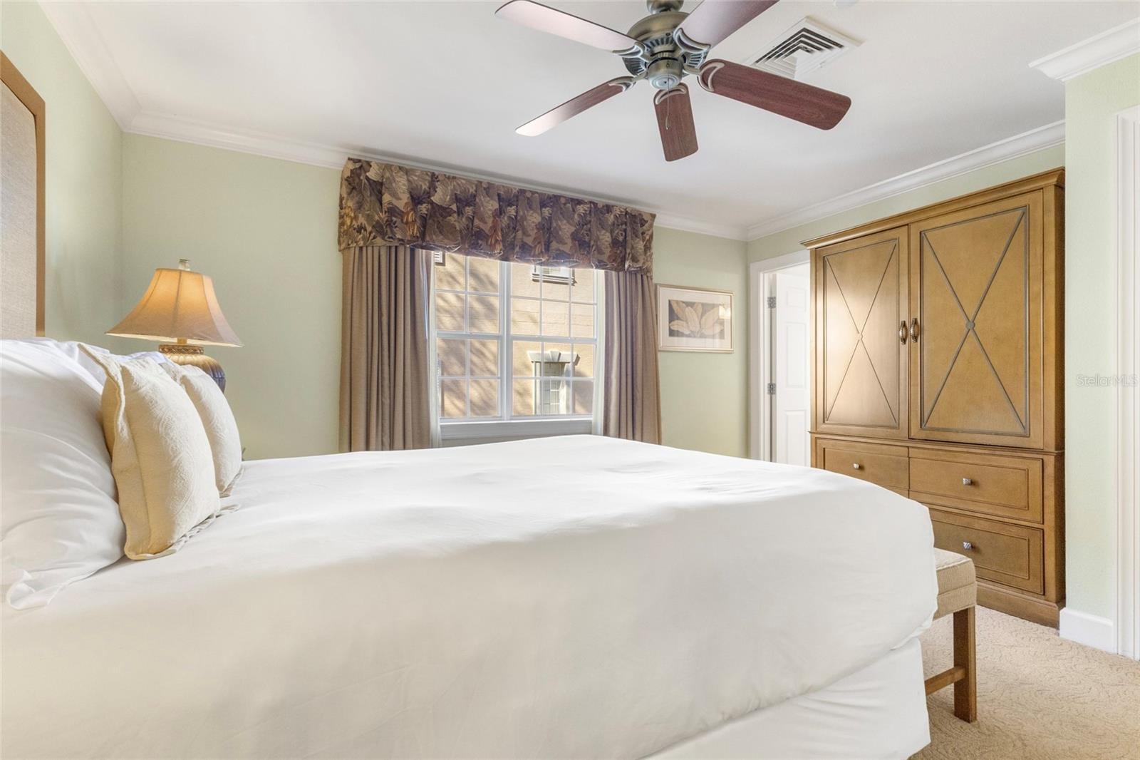 Image 4 of 61 For 1370 Centre Court Ridge Drive 204