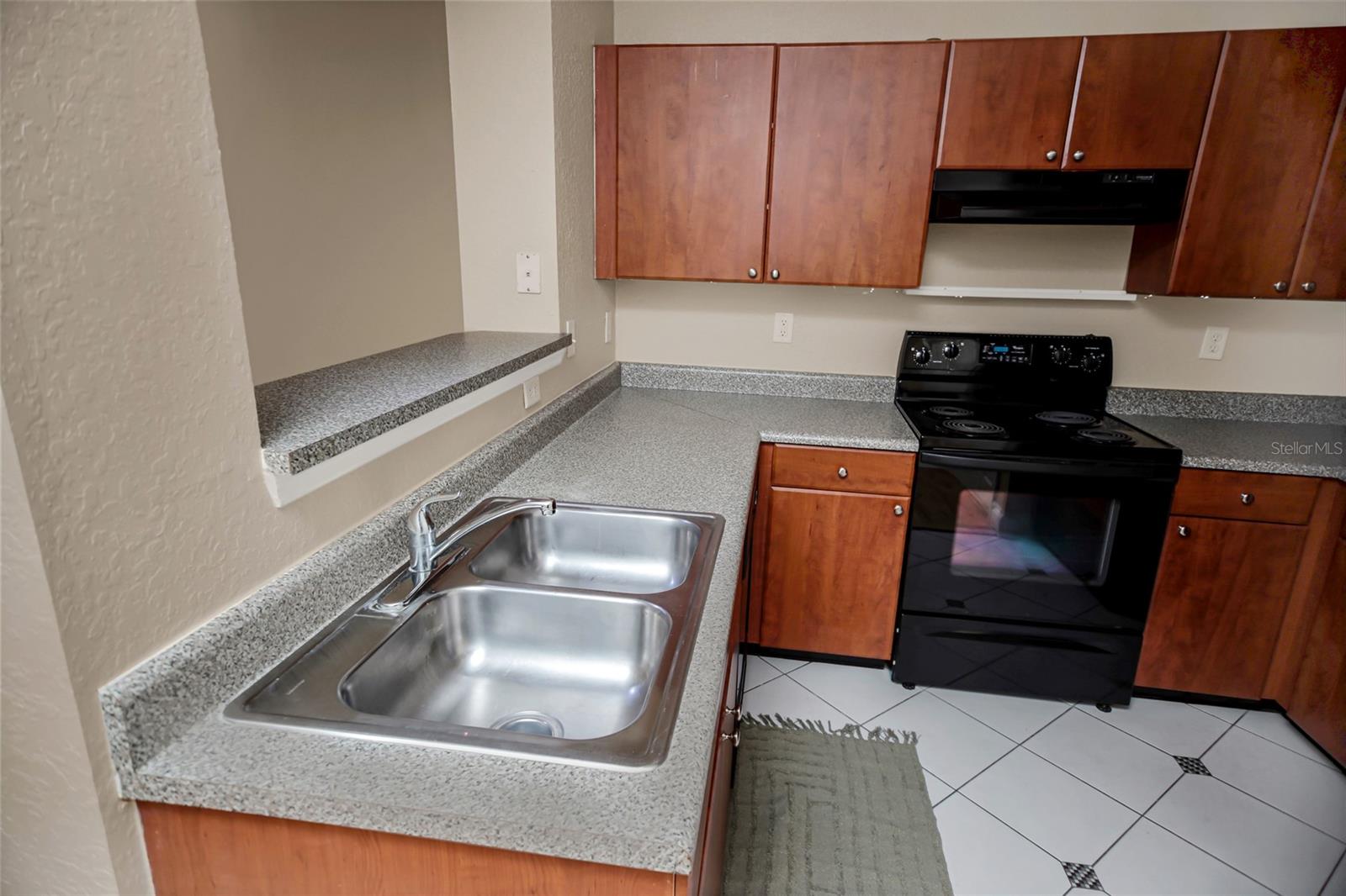 Image 13 of 33 For 206 South Street 4031