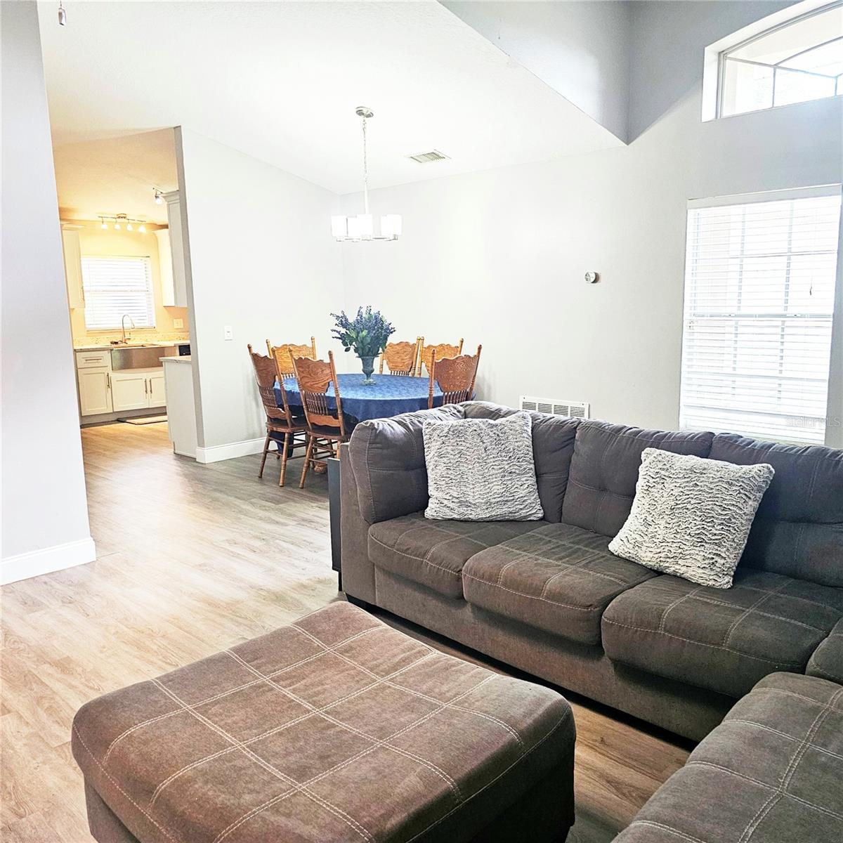 Image 6 of 39 For 513 Rachael Court