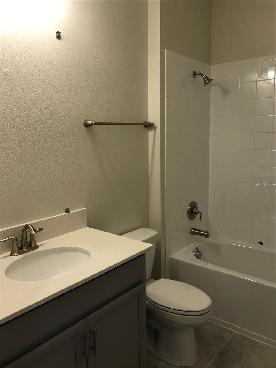 Image 12 of 19 For 11124 Longleaf Woods Drive
