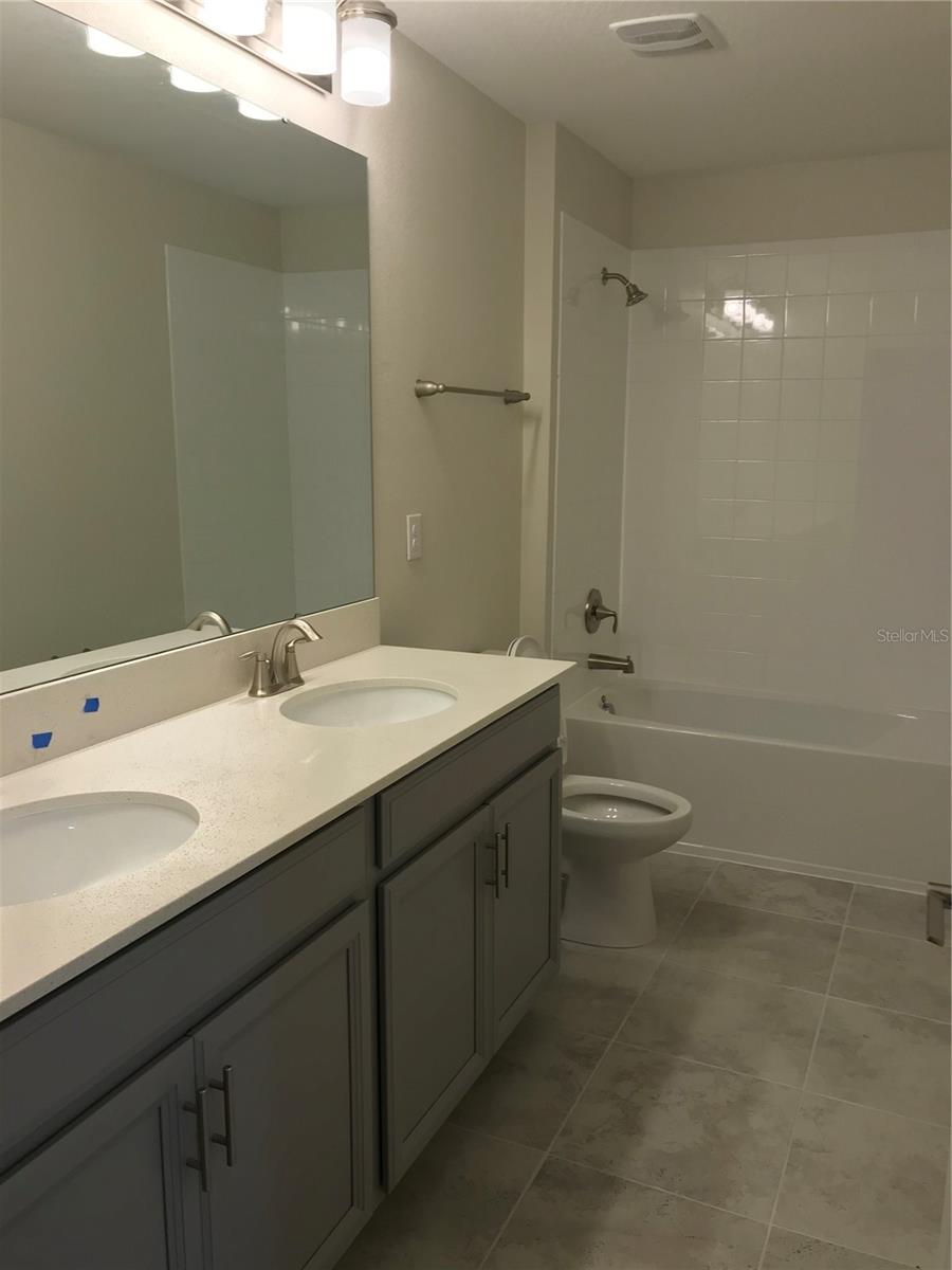 Image 7 of 19 For 11124 Longleaf Woods Drive
