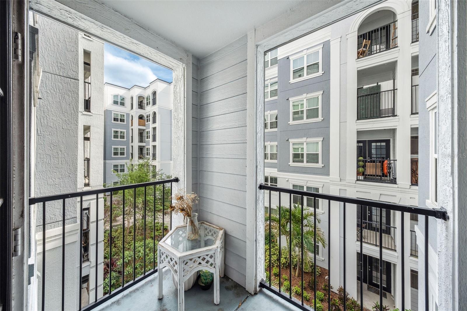 Image 16 of 19 For 206 South Street 3008