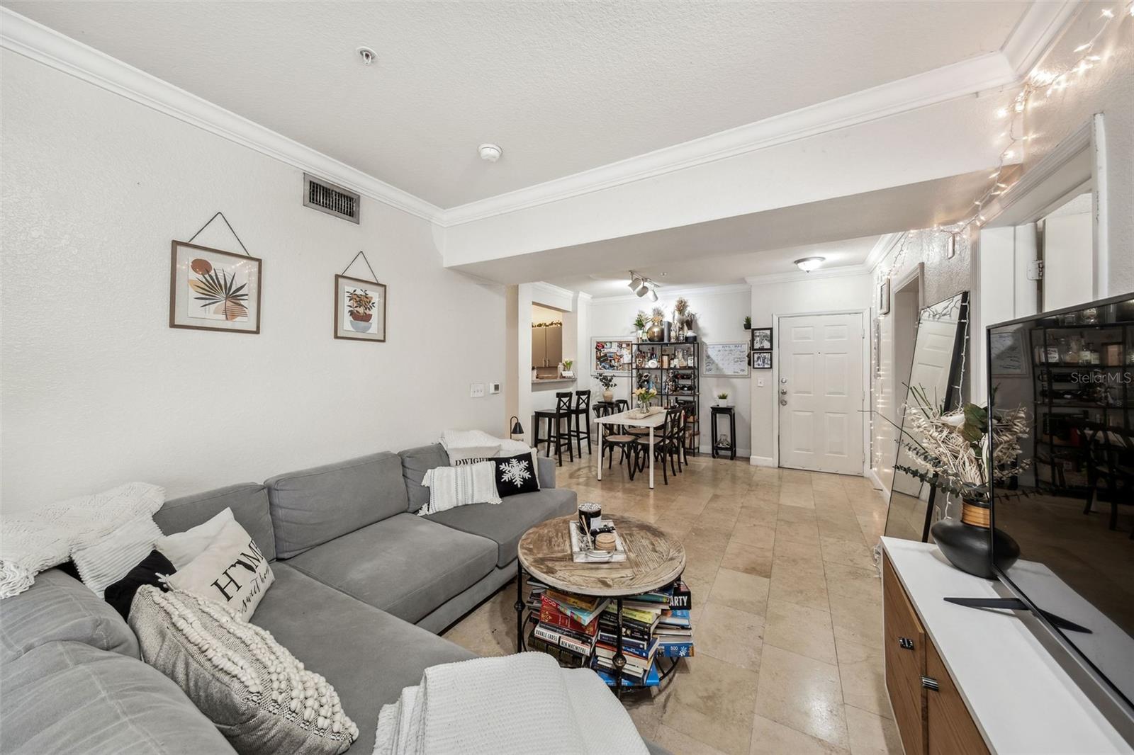 Image 7 of 19 For 206 South Street 3008