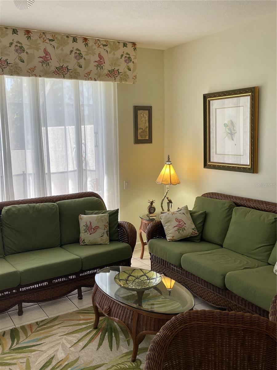 Image 41 of 73 For 2348 Silver Palm