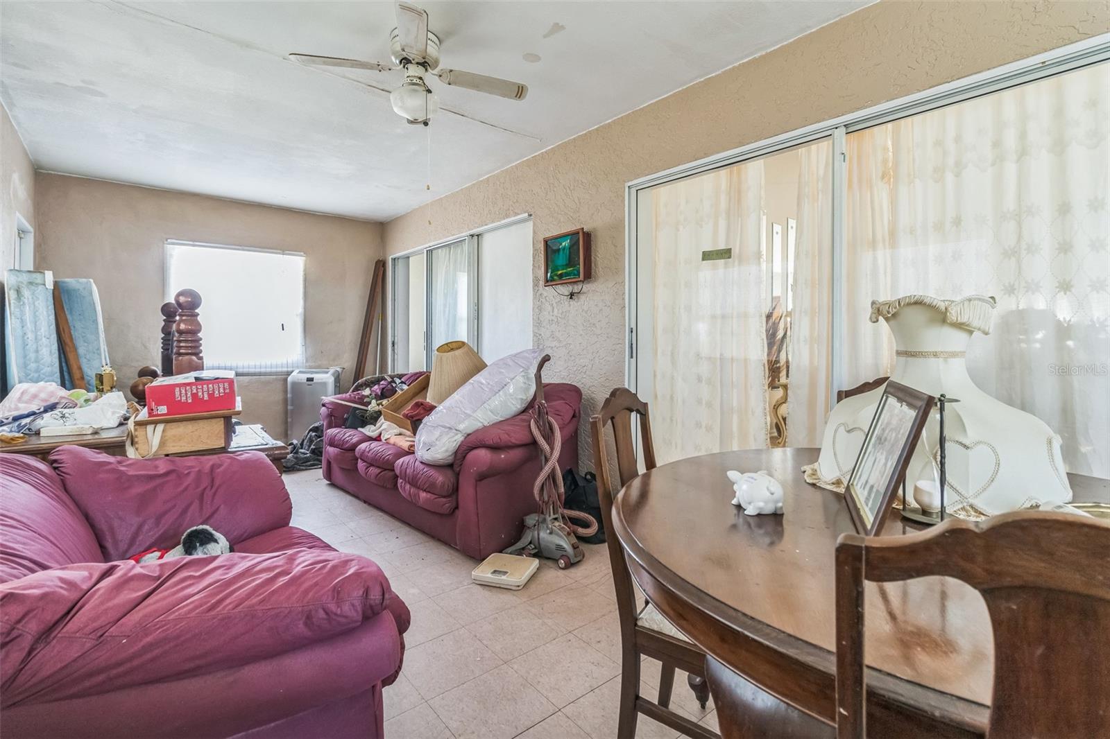 Image 14 of 30 For 26098 Copiapo Circle