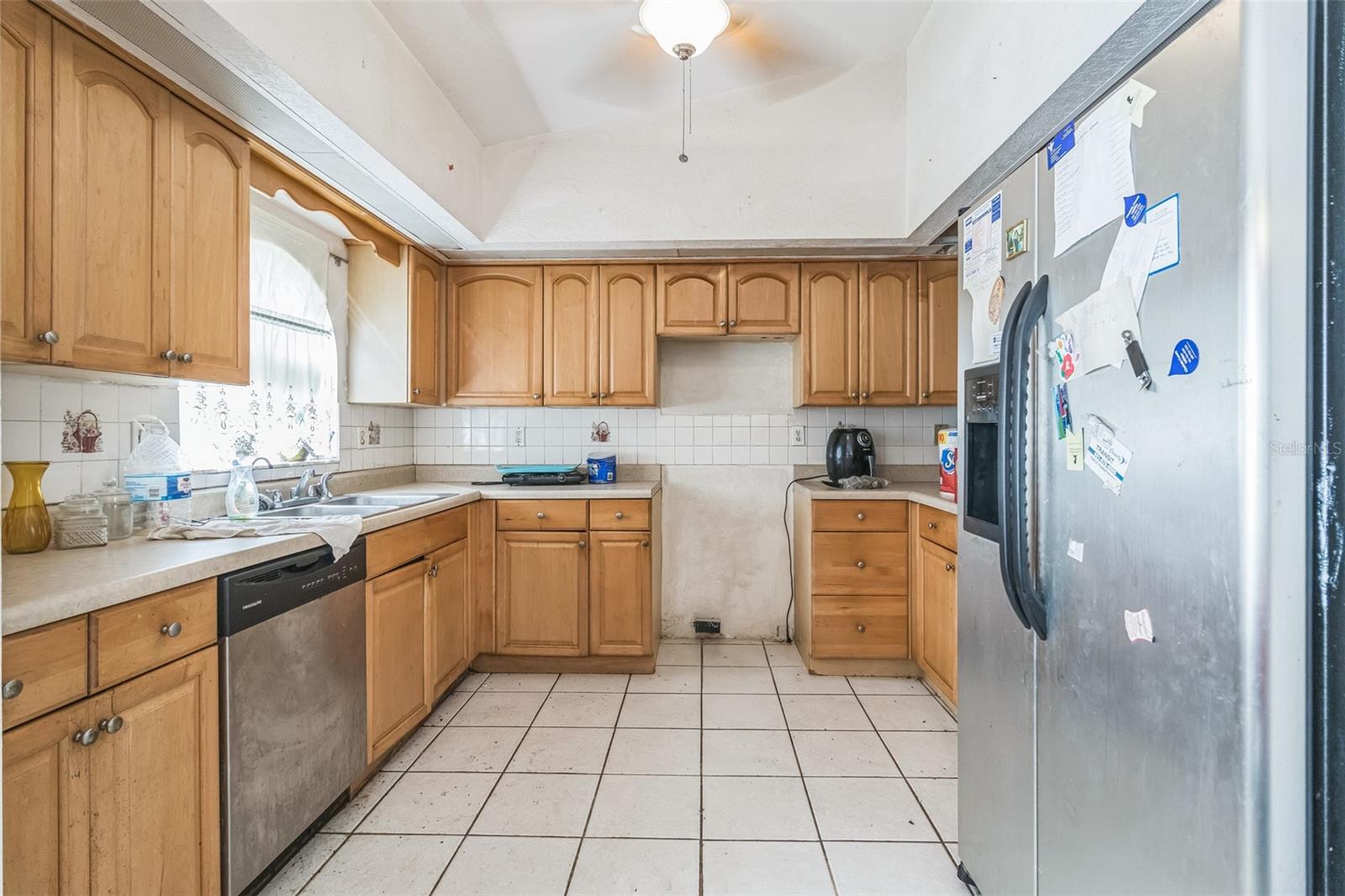Image 15 of 30 For 26098 Copiapo Circle