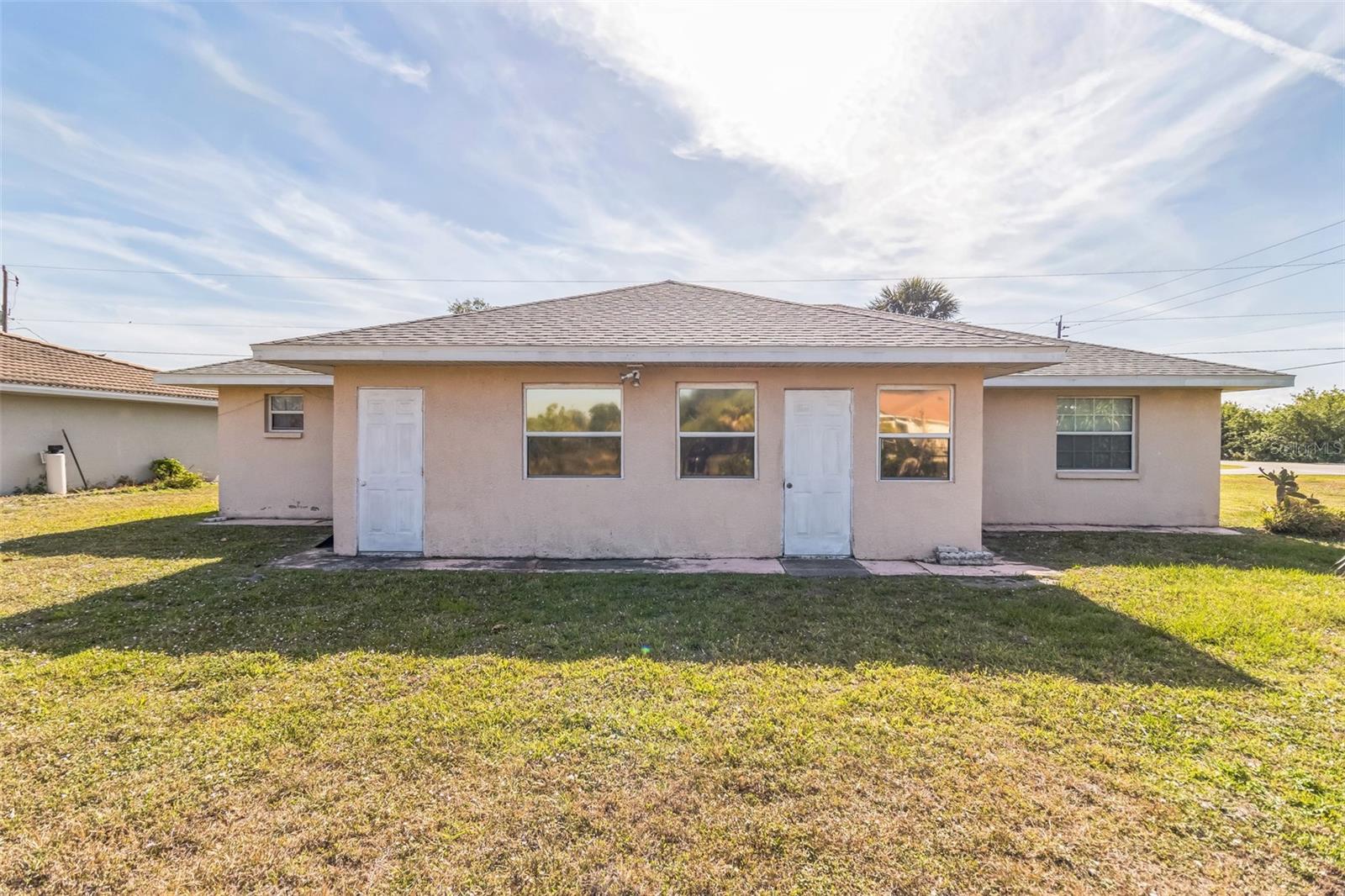 Image 4 of 30 For 26098 Copiapo Circle