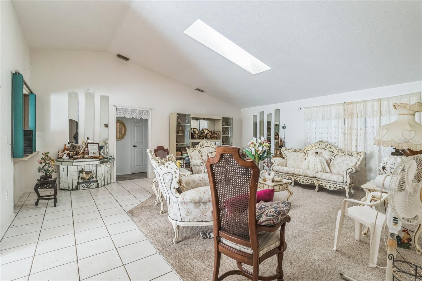 Image 7 of 30 For 26098 Copiapo Circle