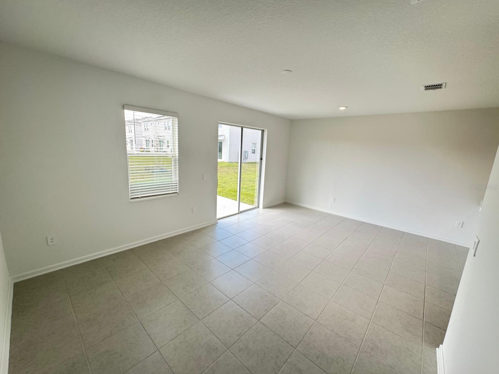 Image 9 of 22 For 3018 Chantilly Drive