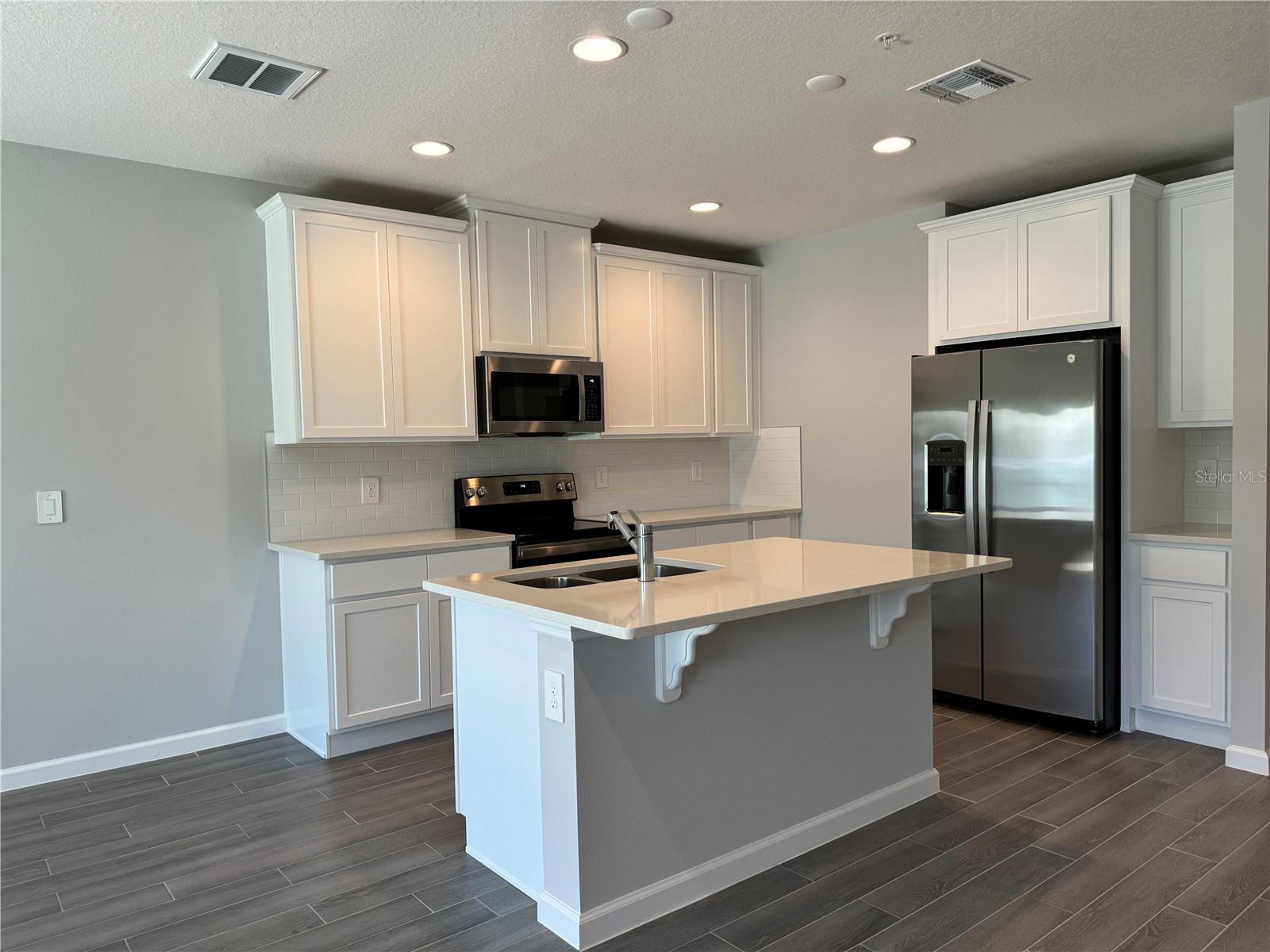 Image 3 of 27 For 212 Beautyberry Lane
