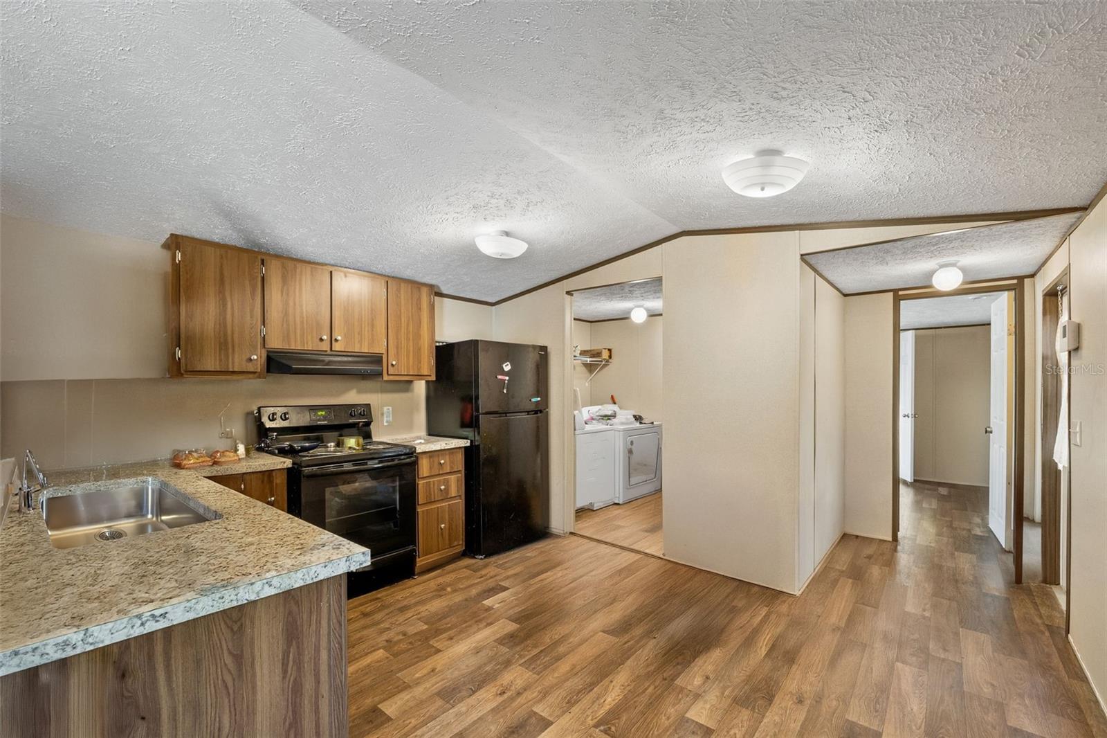 Image 4 of 37 For 14300 Beverly Drive