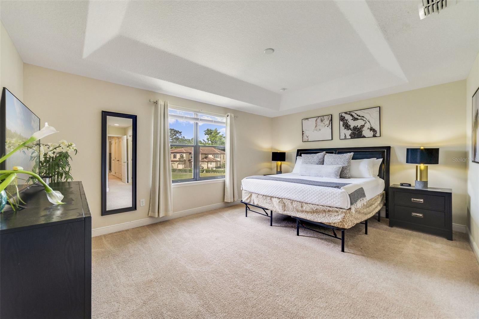 Image 10 of 23 For 8118 Roseville Boulevard