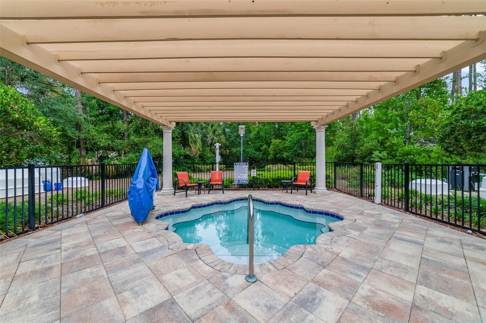 Image 20 of 23 For 8118 Roseville Boulevard