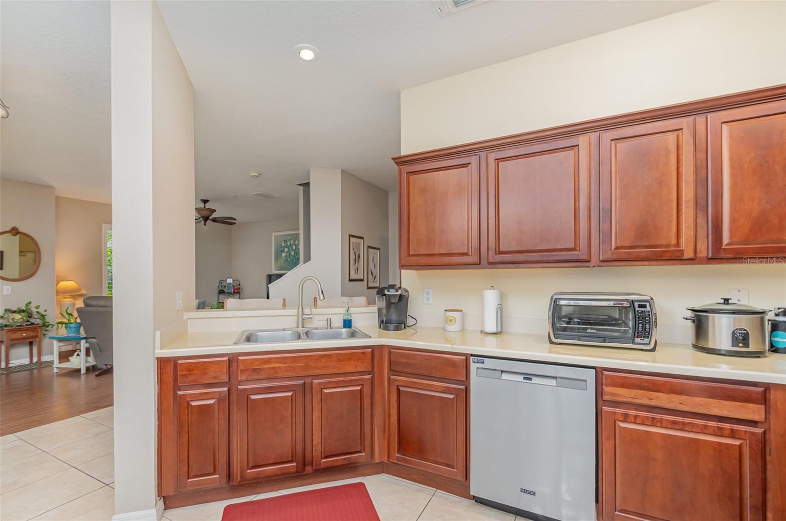 Image 12 of 29 For 3321 San Jacinto Circle 116