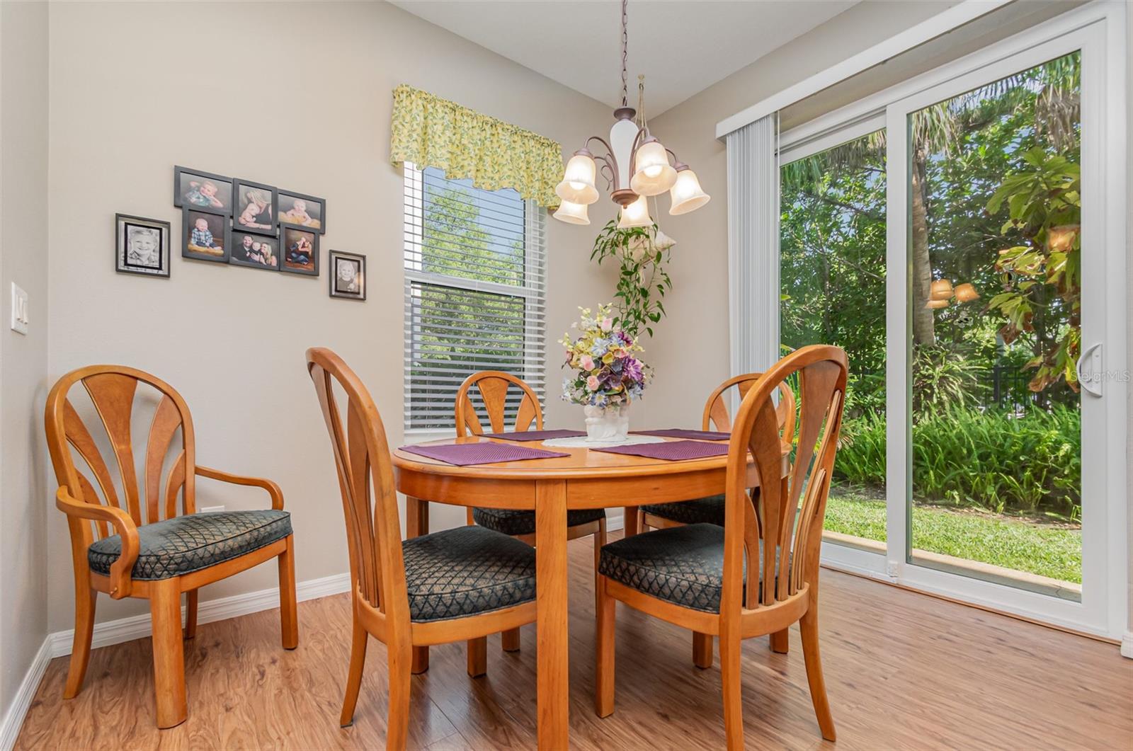 Image 6 of 29 For 3321 San Jacinto Circle 116