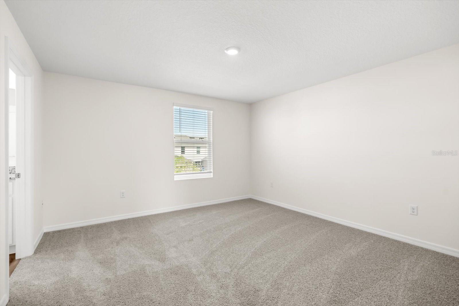Image 18 of 30 For 2745 Flushing Drive