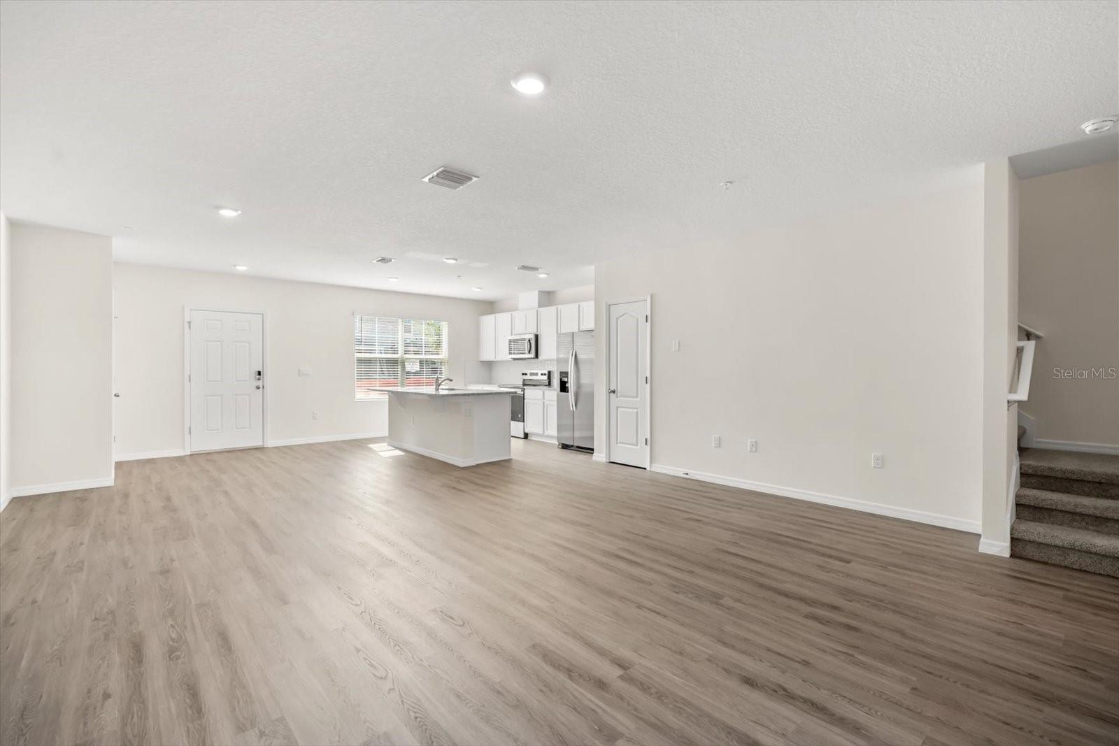 Image 8 of 30 For 2745 Flushing Drive