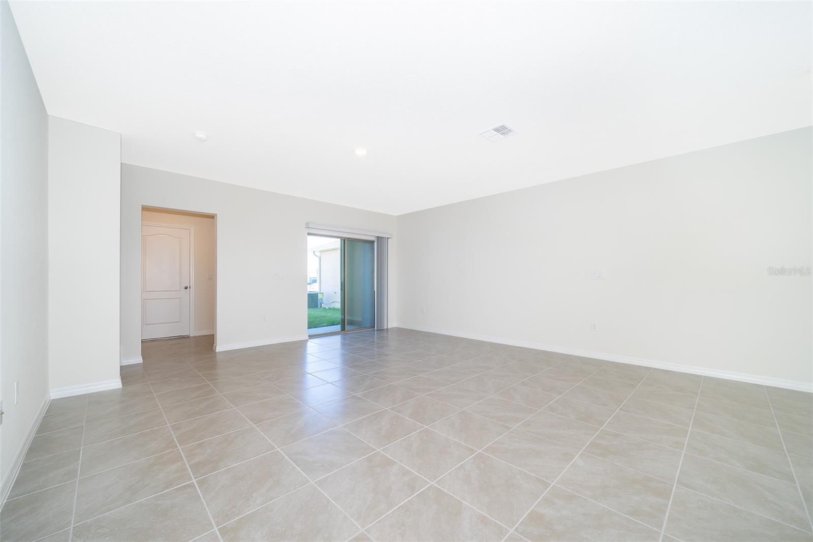 Image 10 of 21 For 1815 Red Canyon Drive