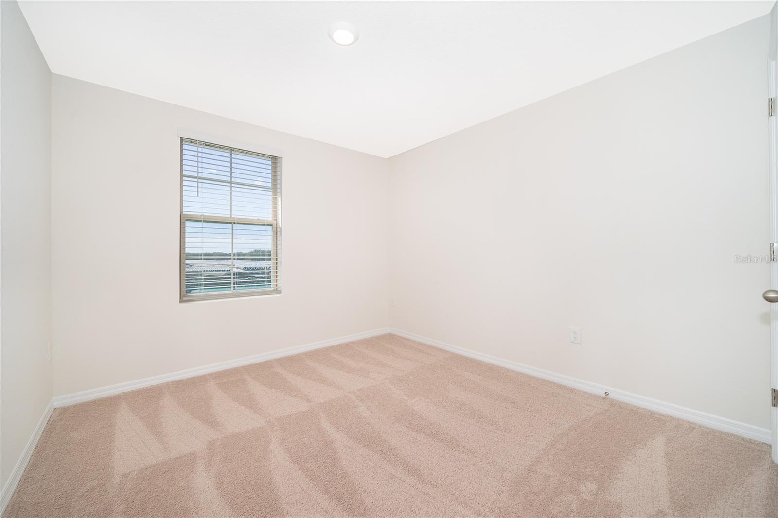 Image 18 of 21 For 1815 Red Canyon Drive