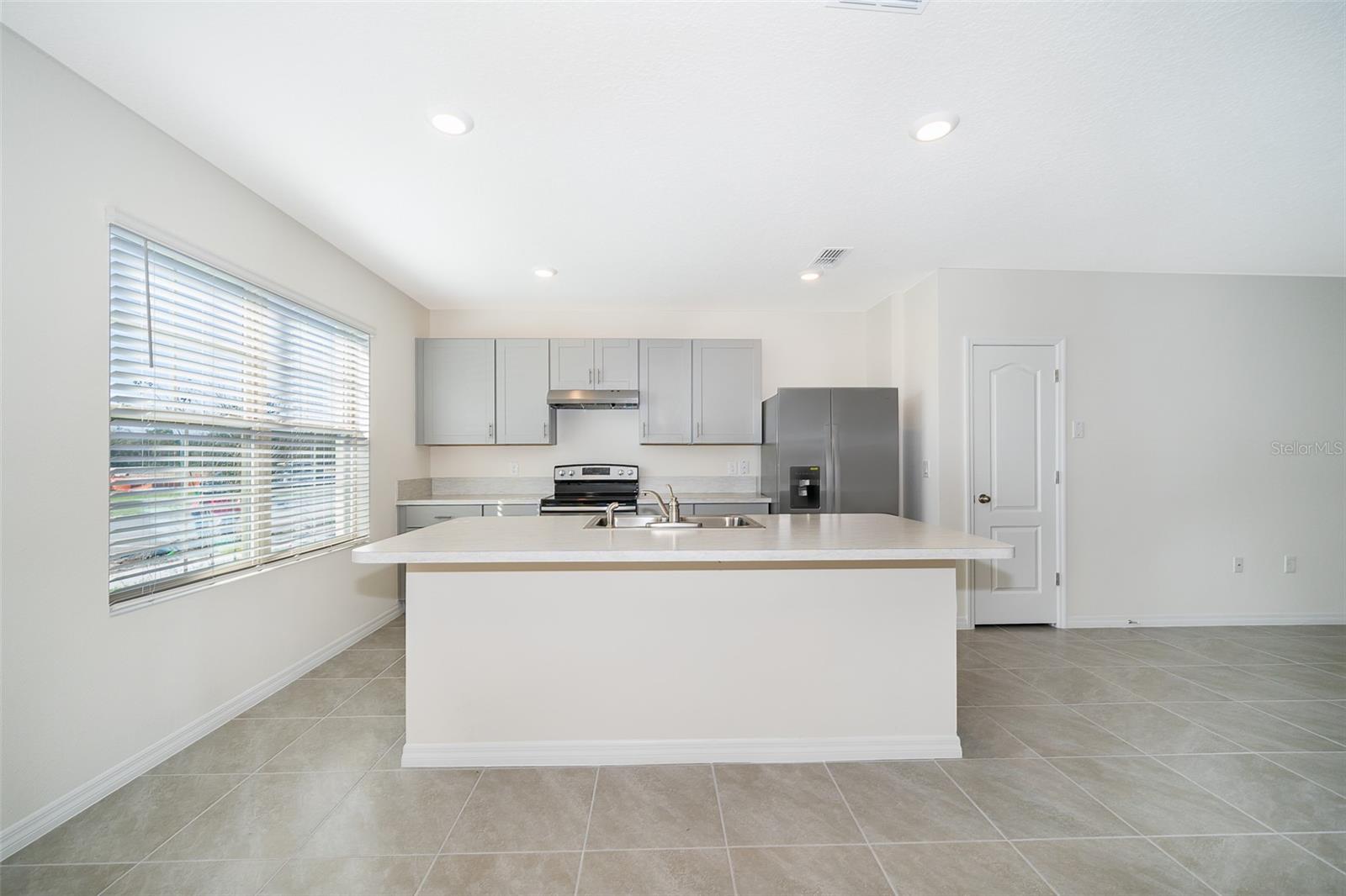 Image 7 of 21 For 1815 Red Canyon Drive