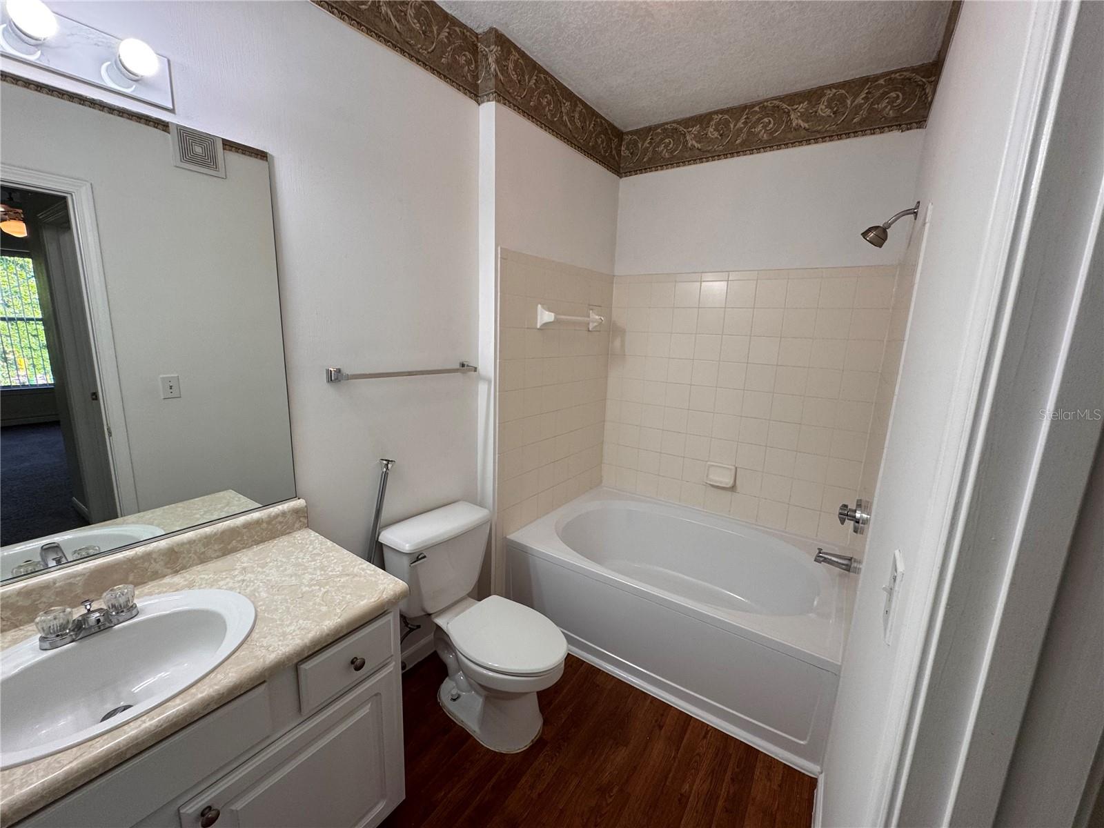 Image 10 of 22 For 10519 Villa View Circle