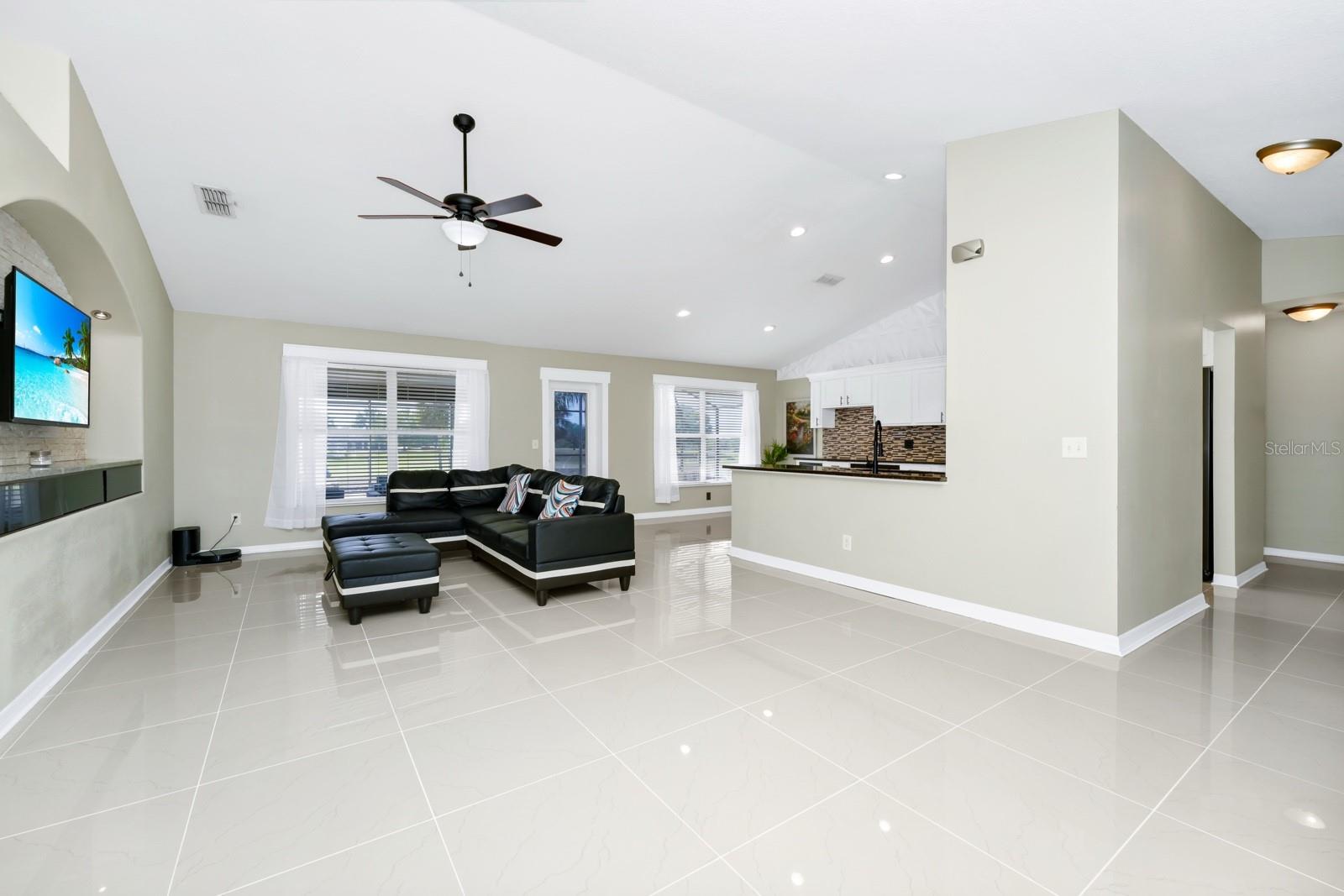 Image 7 of 48 For 36725 Oconee Avenue