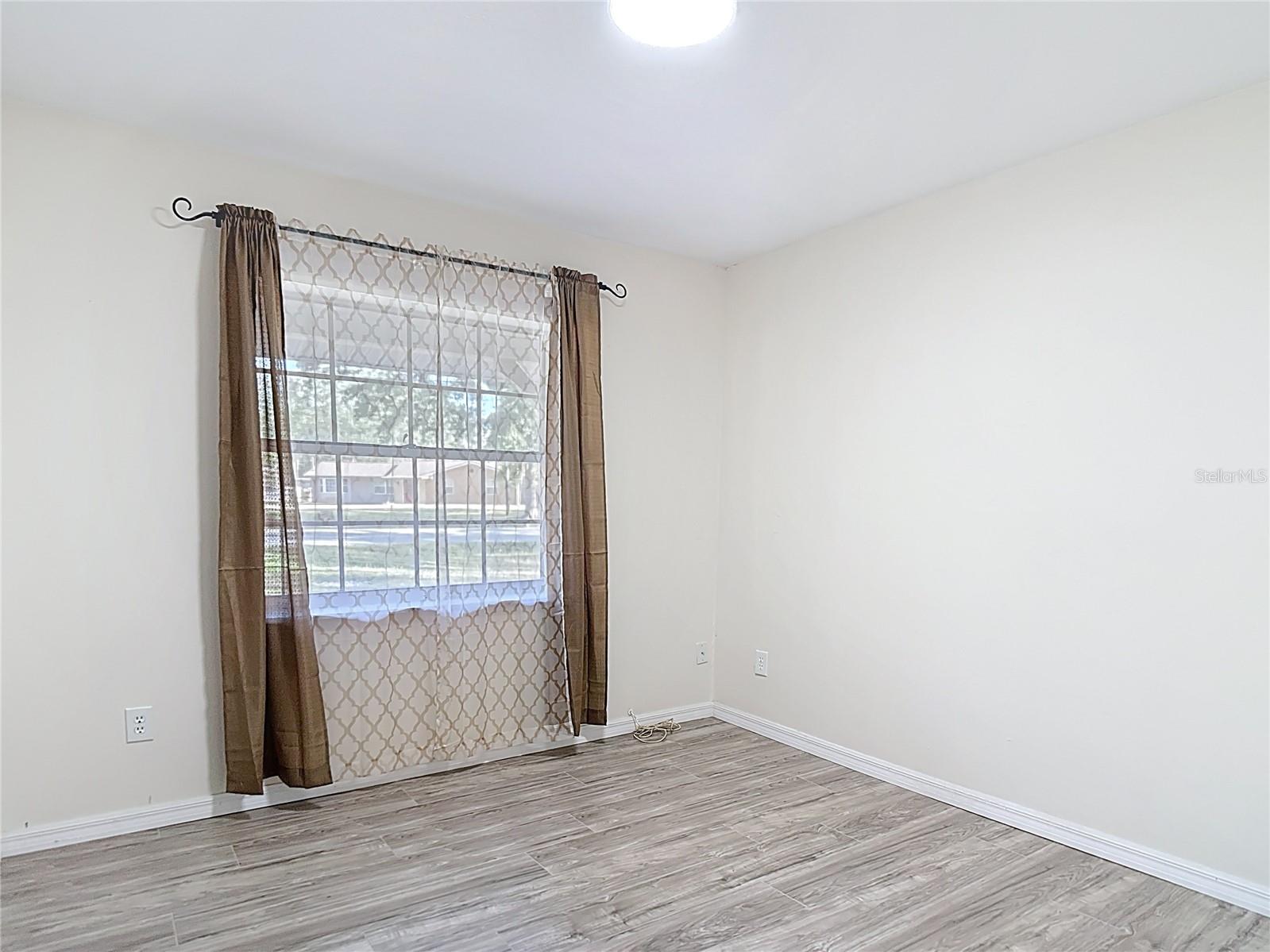 Image 32 of 69 For 21940 Dupree Drive