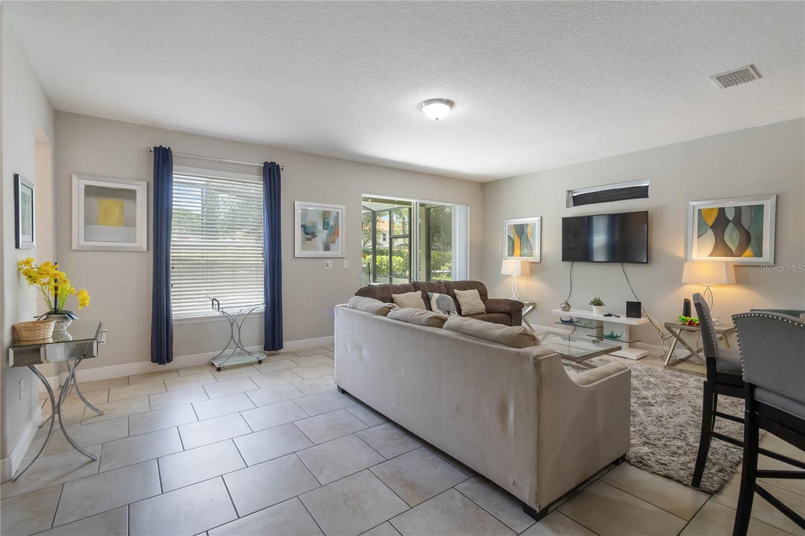Image 10 of 41 For 4201 Oakview Drive