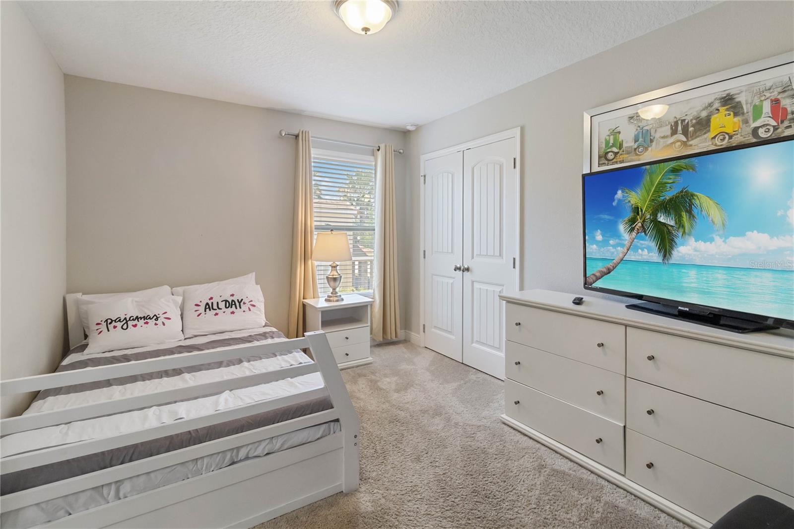 Image 31 of 41 For 4201 Oakview Drive