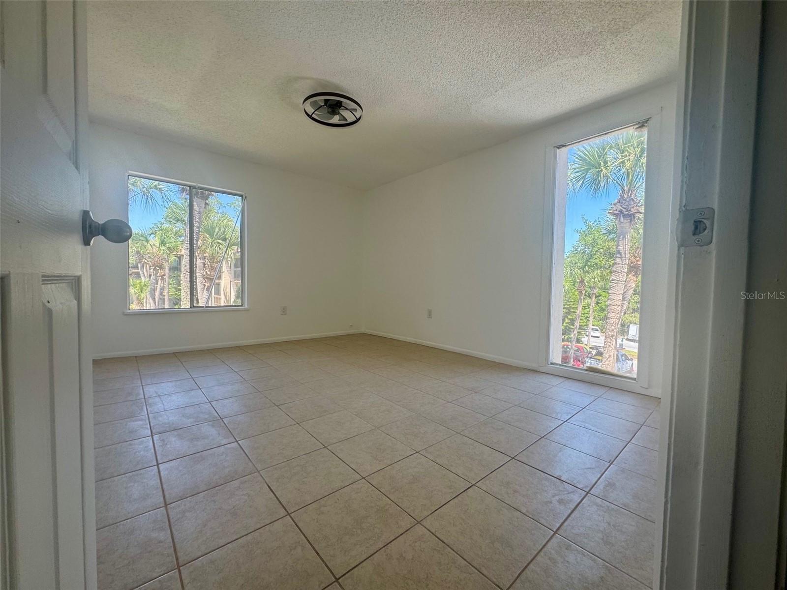 Image 4 of 15 For 588 Orange Drive 128