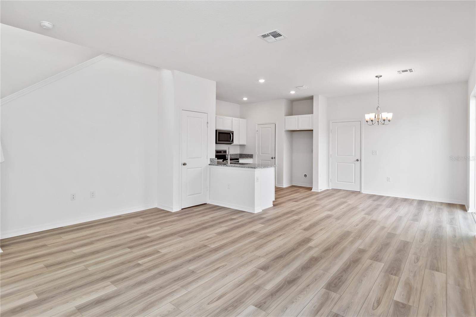 Image 6 of 18 For 9572 Westside Hills Drive