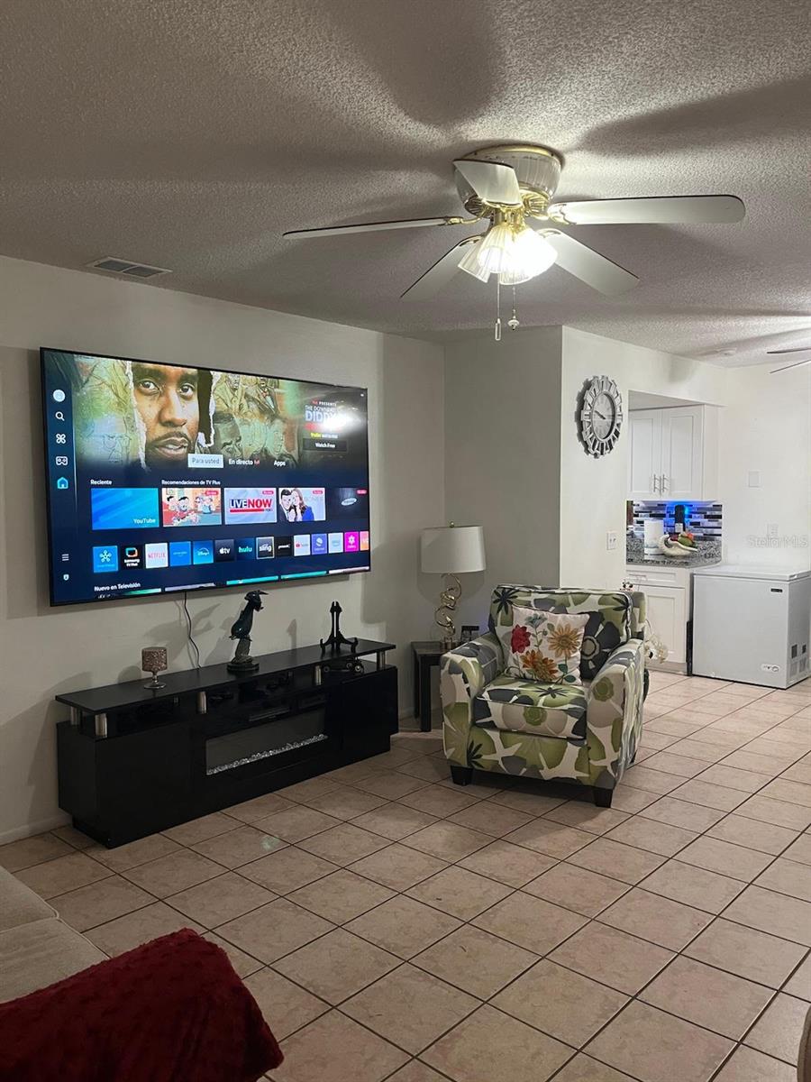 Image 2 of 11 For 1 Country Cove Way