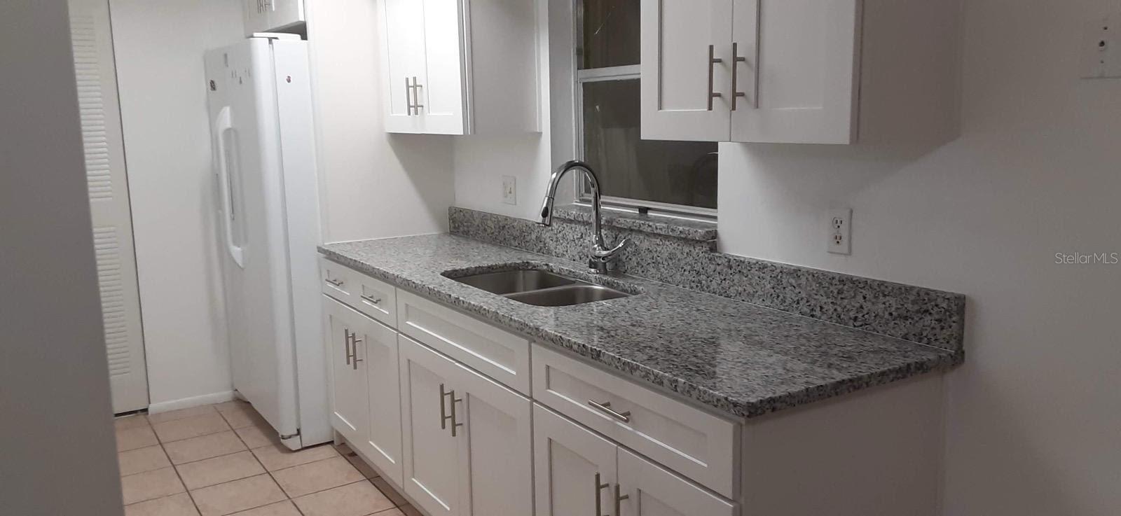 Image 4 of 11 For 1 Country Cove Way