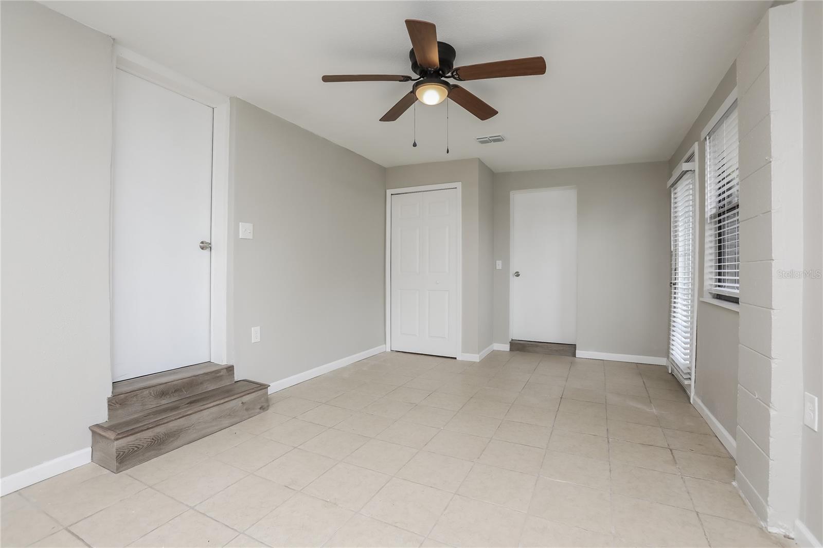 Image 10 of 16 For 221 Edwards Avenue