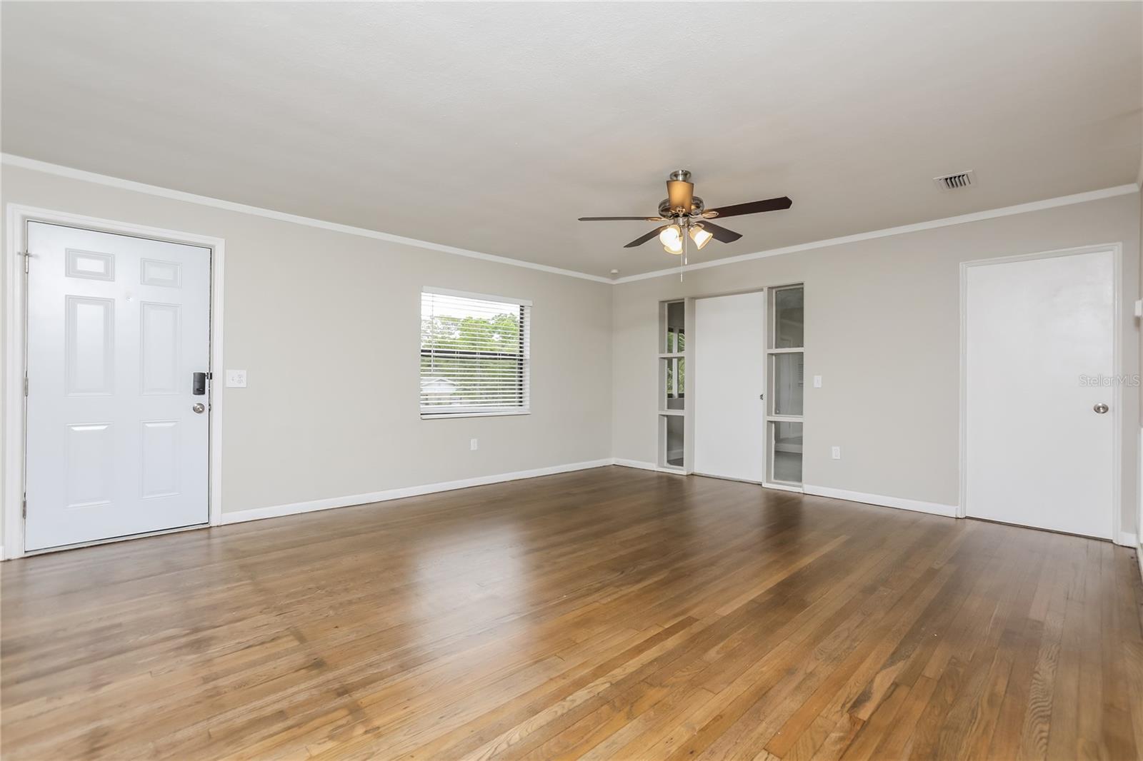 Image 3 of 16 For 221 Edwards Avenue