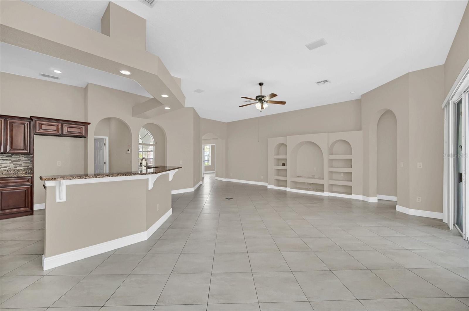 Image 14 of 47 For 409 Belfry Drive