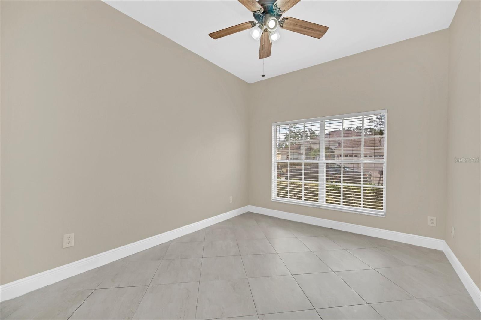 Image 17 of 47 For 409 Belfry Drive