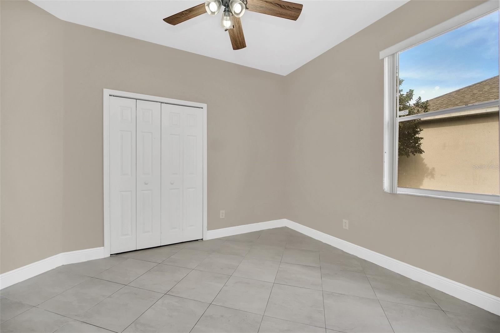 Image 19 of 47 For 409 Belfry Drive
