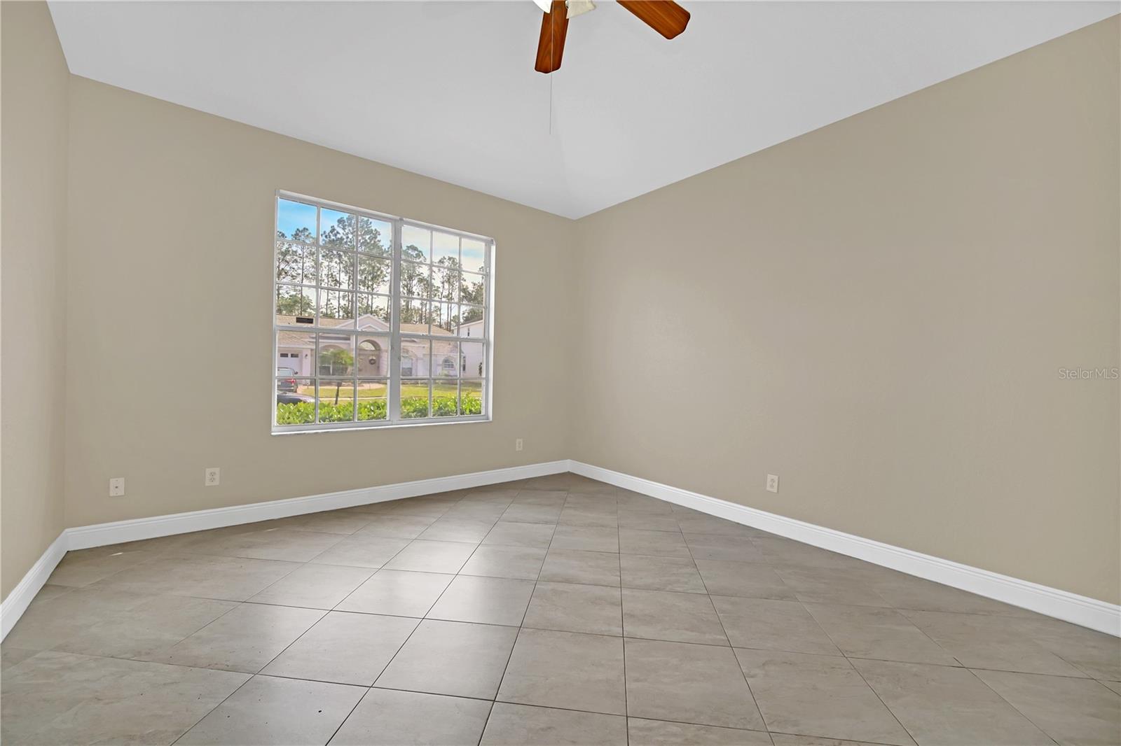 Image 24 of 47 For 409 Belfry Drive