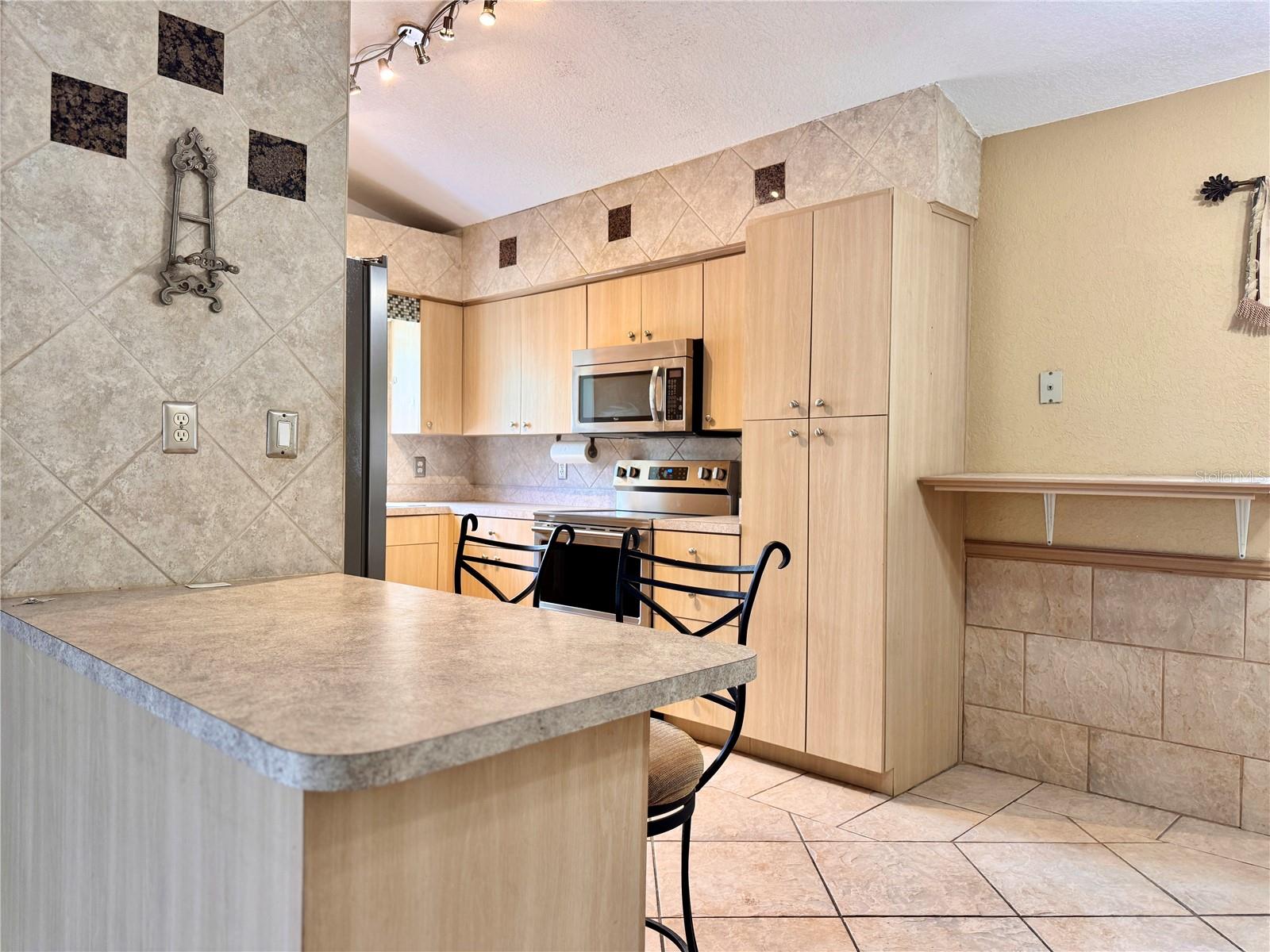 Image 11 of 54 For 3047 Suwannee Court