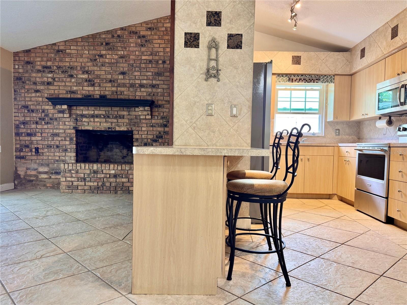Image 13 of 54 For 3047 Suwannee Court